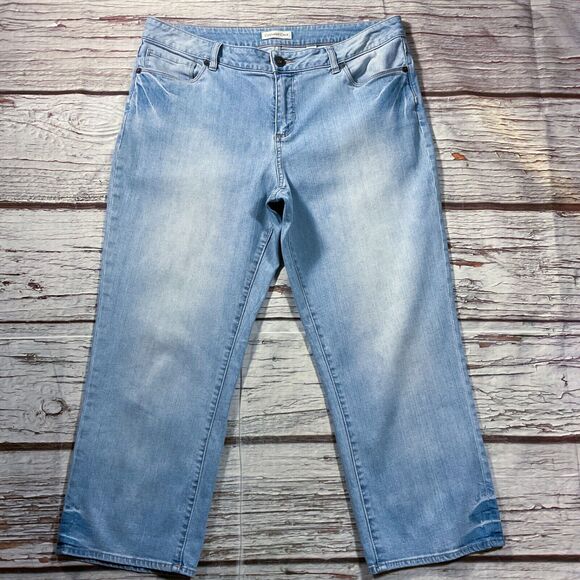 Coldwater Creek Womens Jeans size 14 Light Wash Capris Cropped Straight Stretch - Picture 2 of 11
